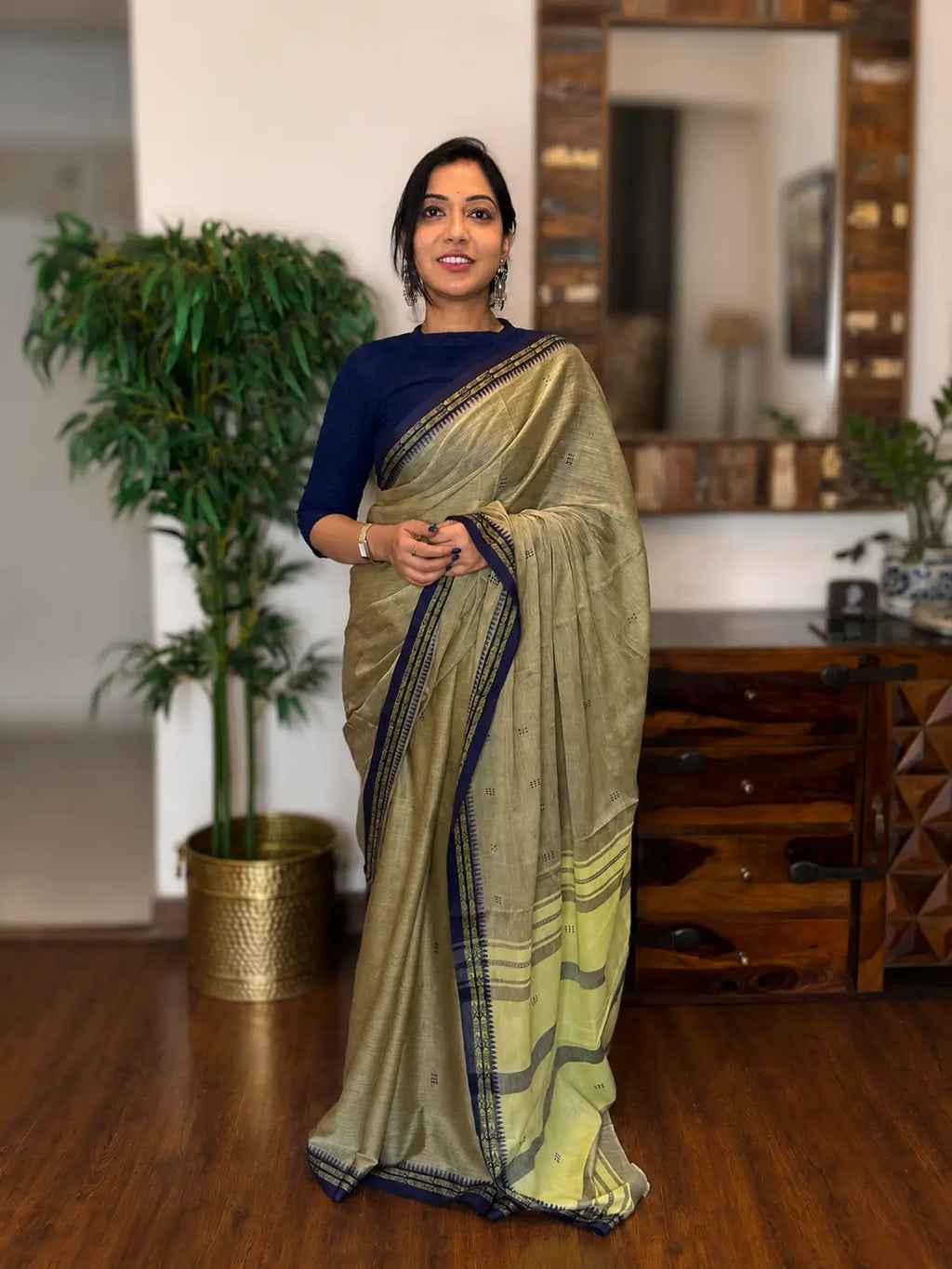 Handwoven Dhaniakhali – Dharini