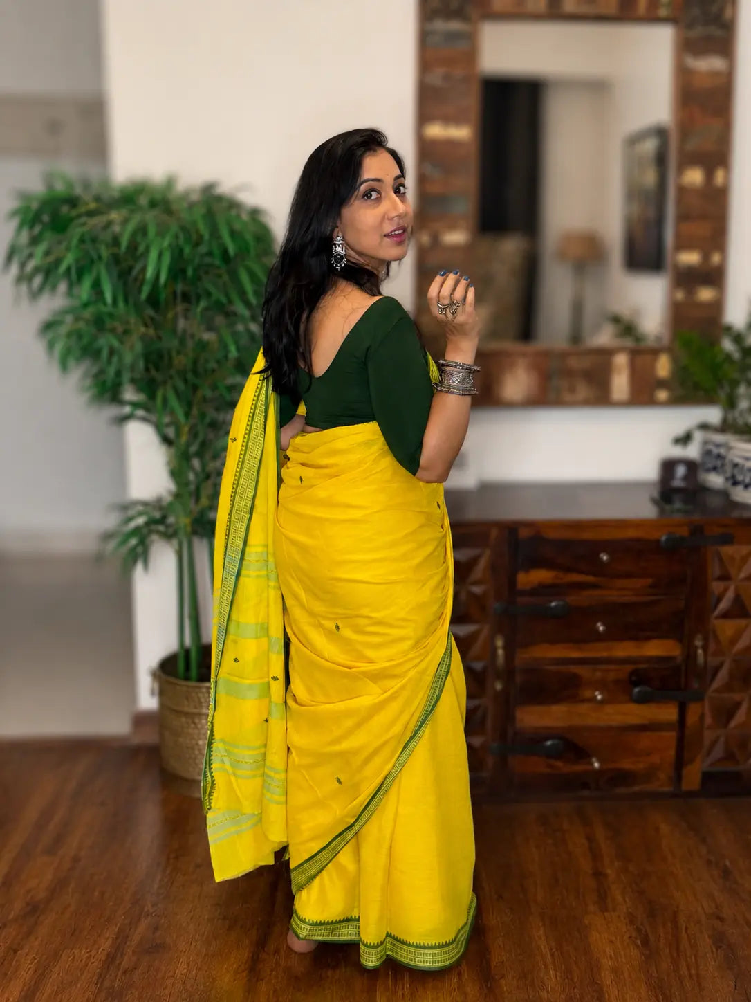 Handwoven Dhaniakhali – Basanti