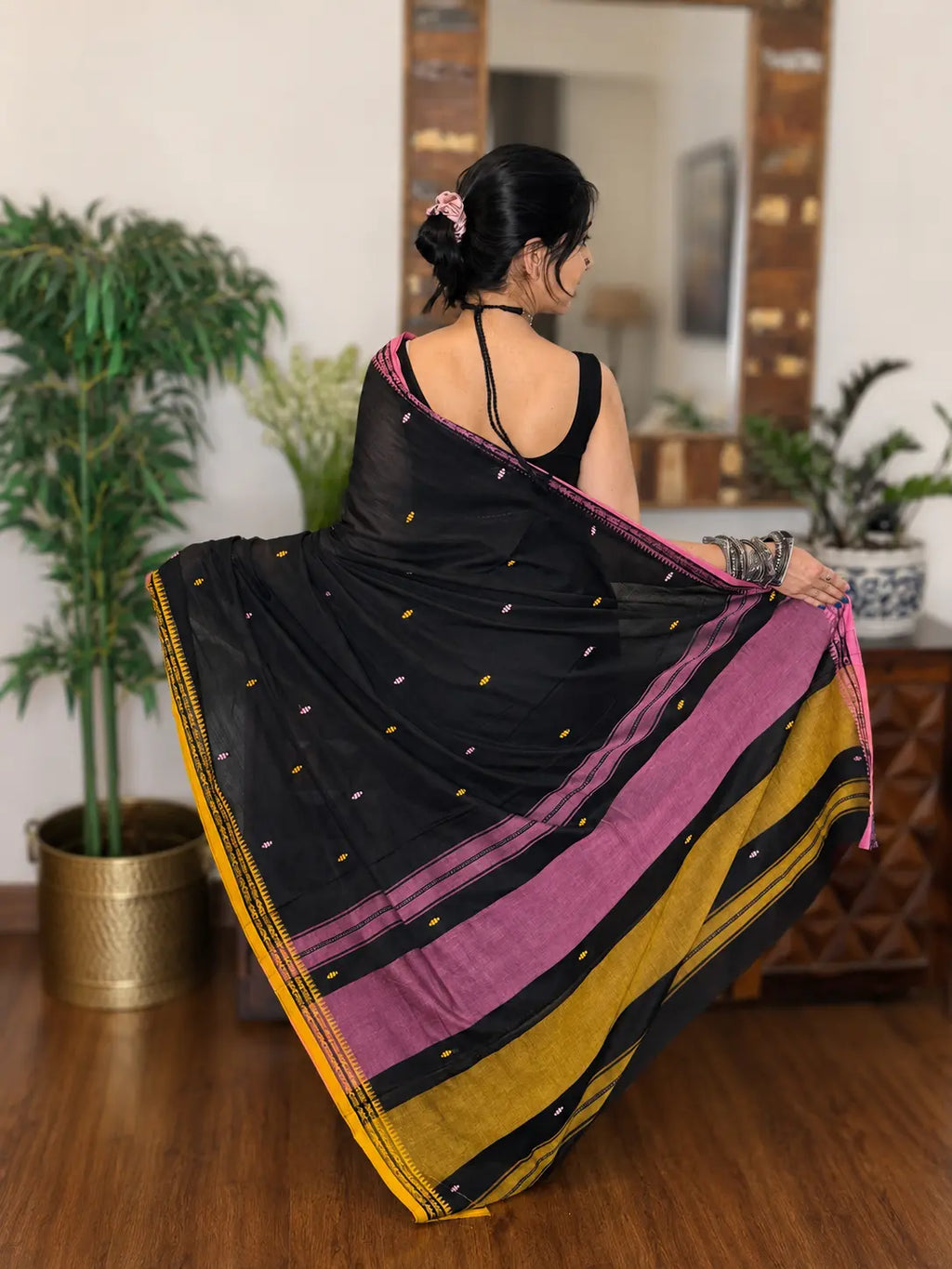 Handwoven Dhaniakhali – Tamalika