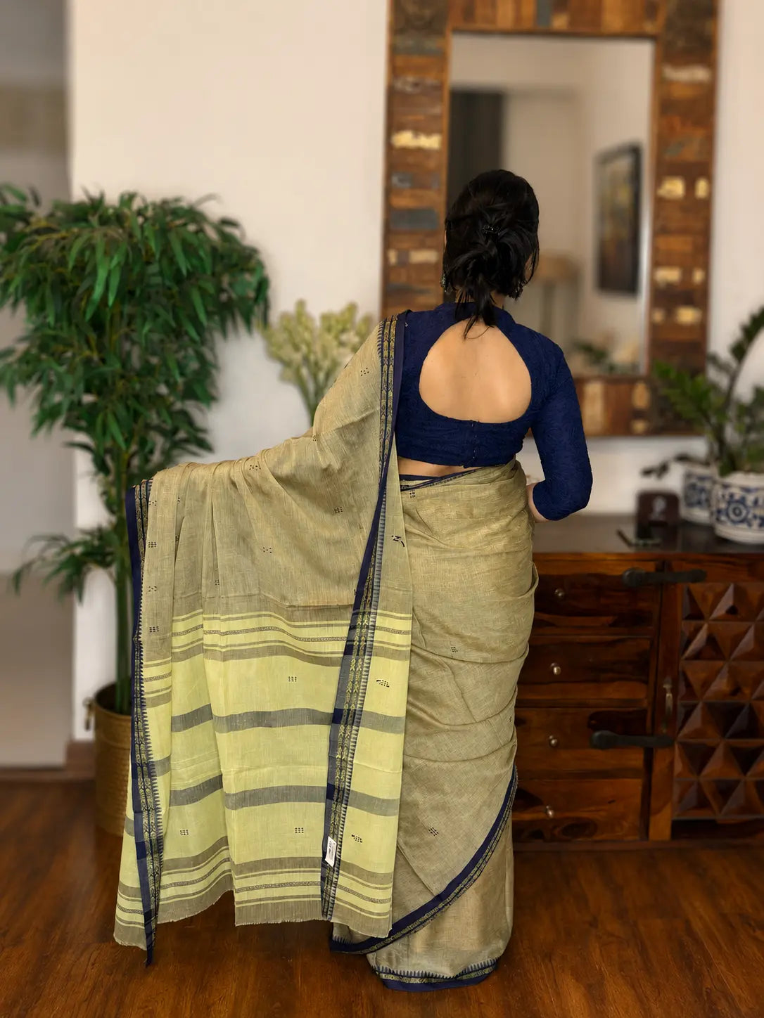 Handwoven Dhaniakhali – Dharini