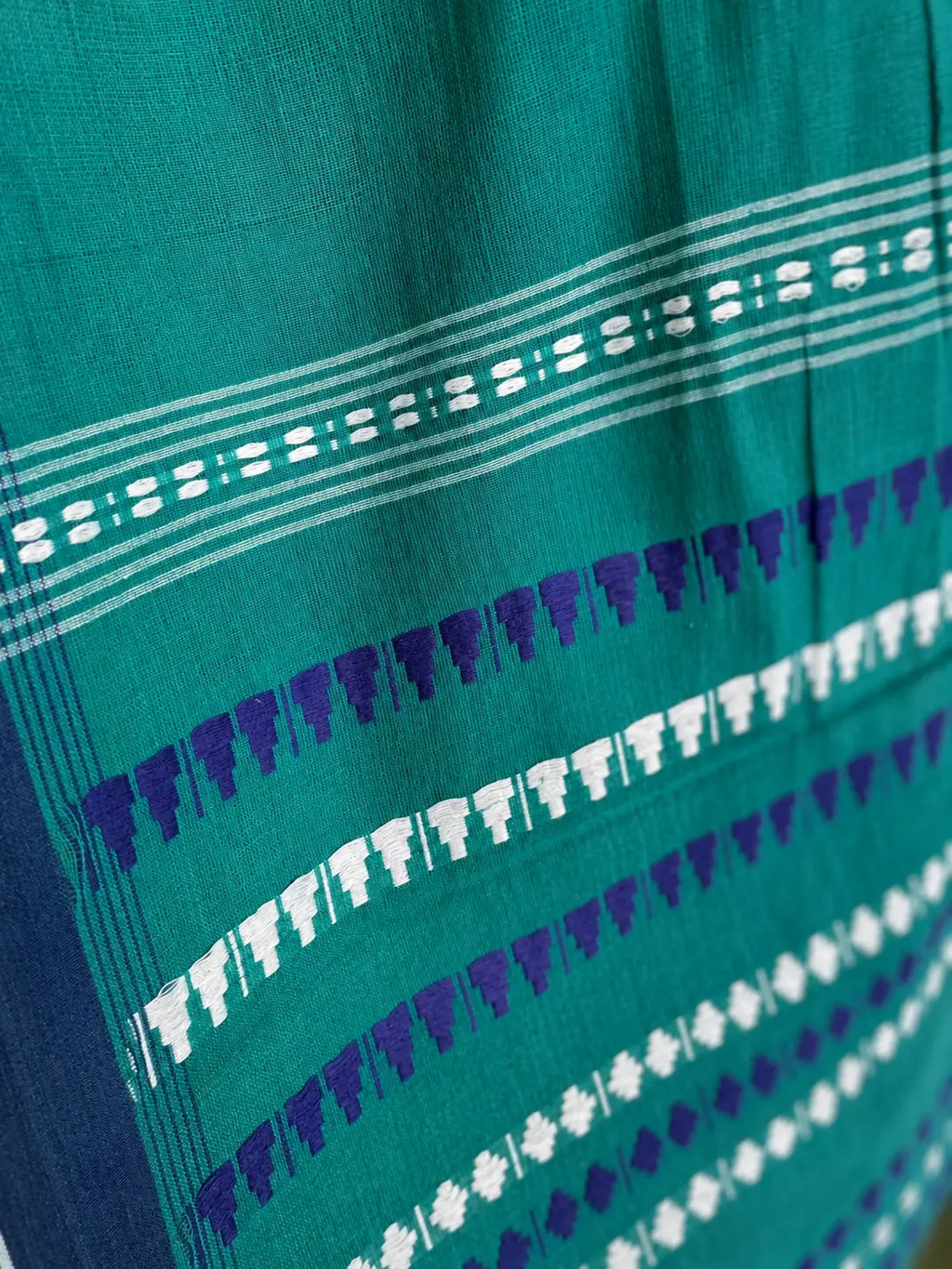 Handwoven Begampuri – Sarayu