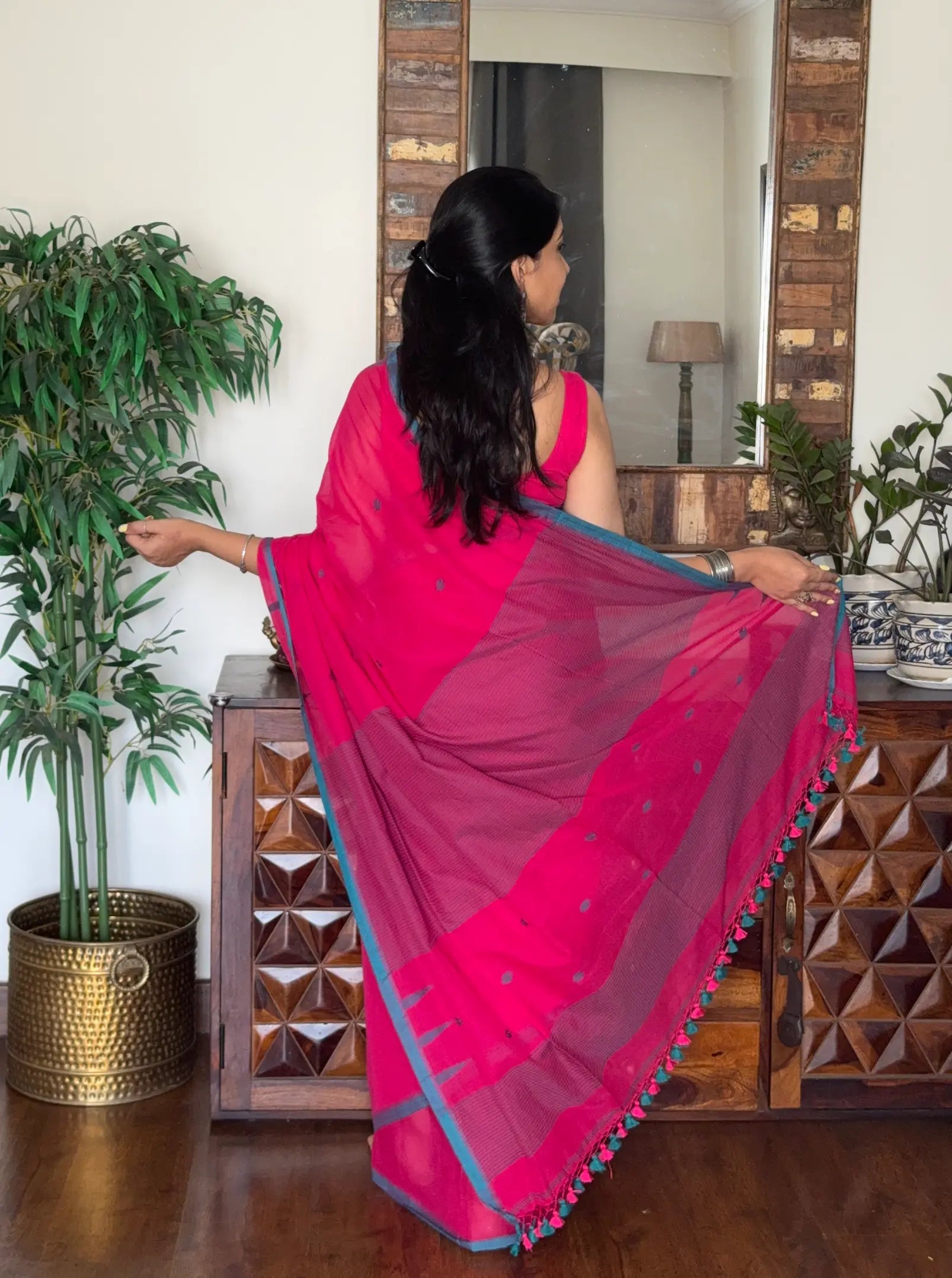 Handwoven Cotton Jamdani Saree – Roohani
