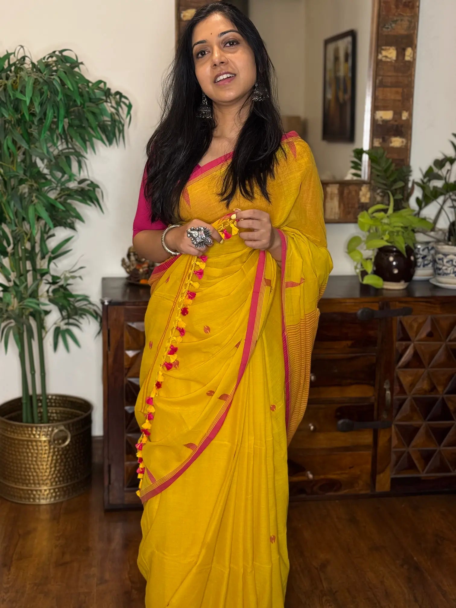 Handwoven Cotton Jamdani Saree – Amaltas