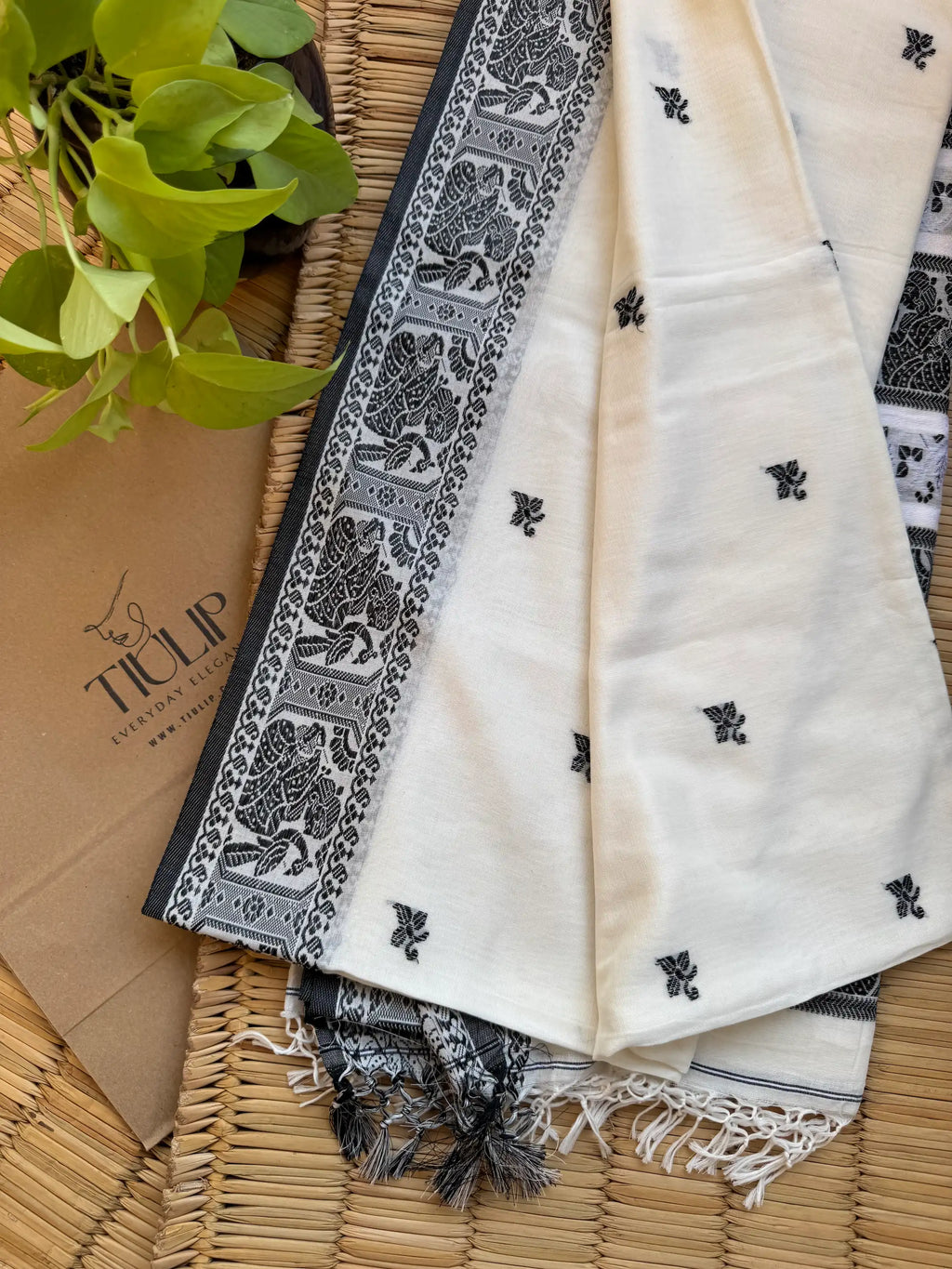 Handwoven Cotton Baluchuri – Mrinalini