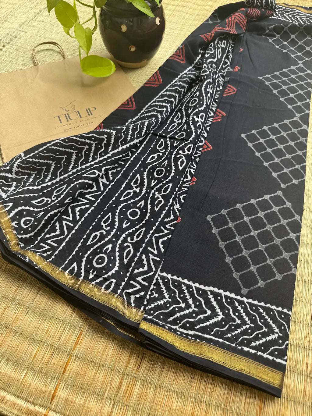Hand-block Cotton Saree – Black Poetry