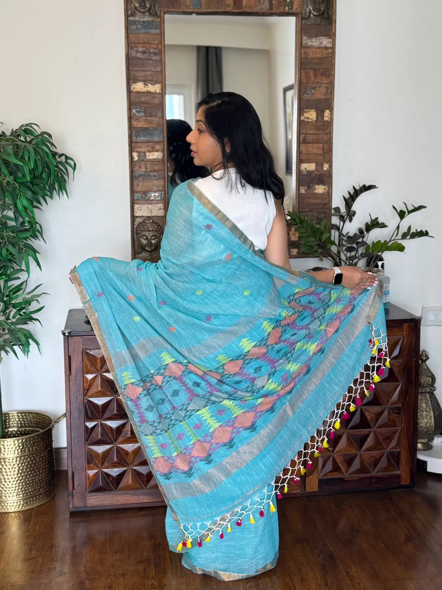 Linen – Neelasha