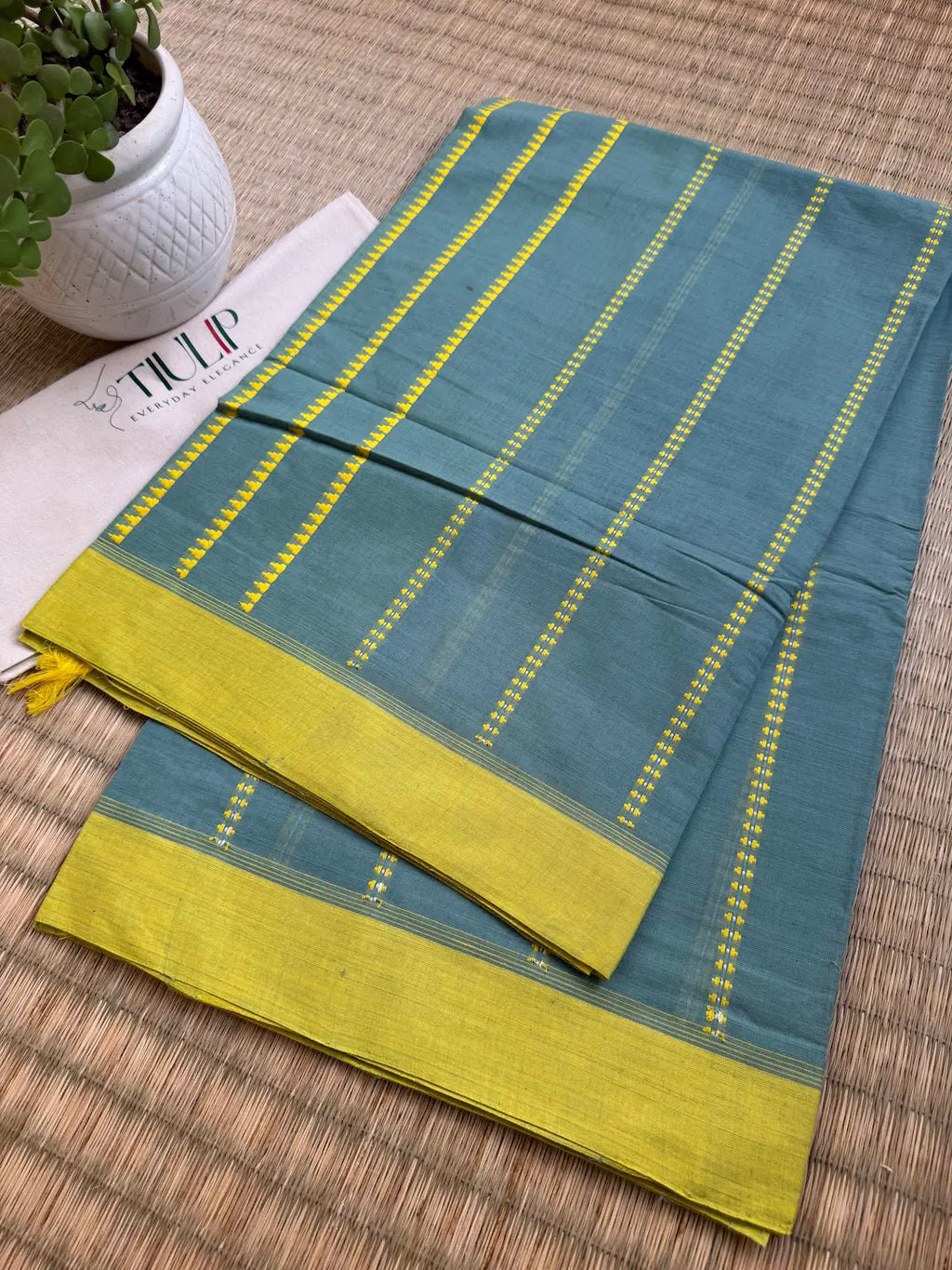 Haripriya pure handwoven green and yellow Begampuri cotton saree in soft breathable Bengal handloom cotton for festive mornings and everyday elegance