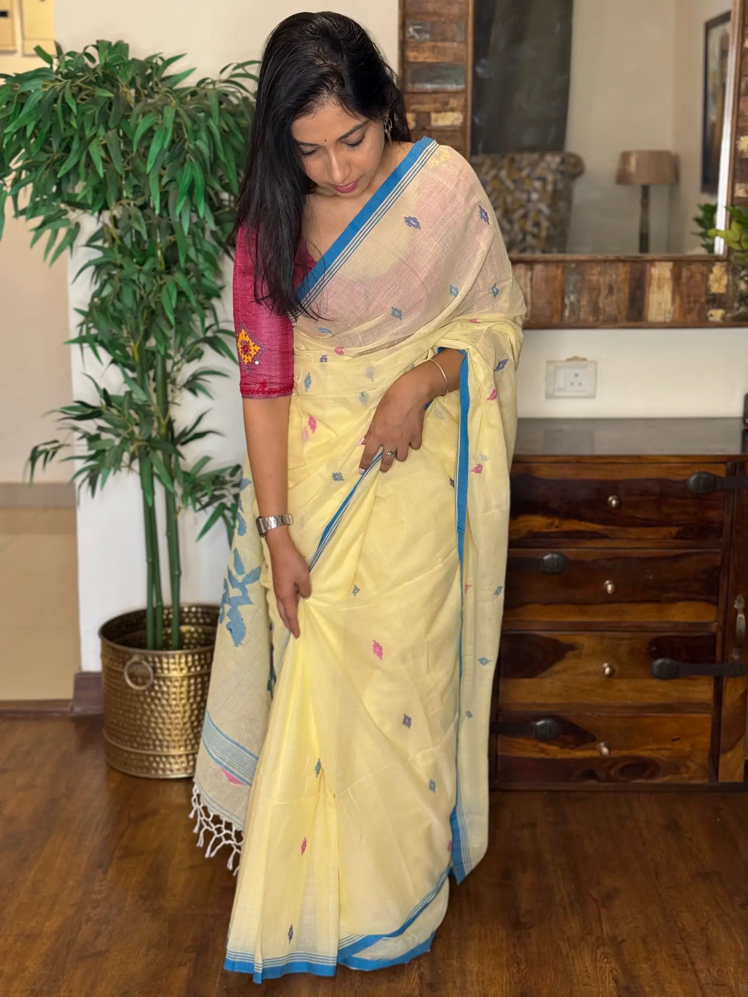 Handwoven Cotton Jamdani Saree – Neel Tara