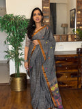 Linen – Dhusarika