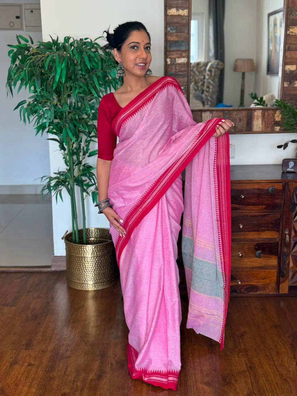Handwoven Dhaniakhali – Malabika