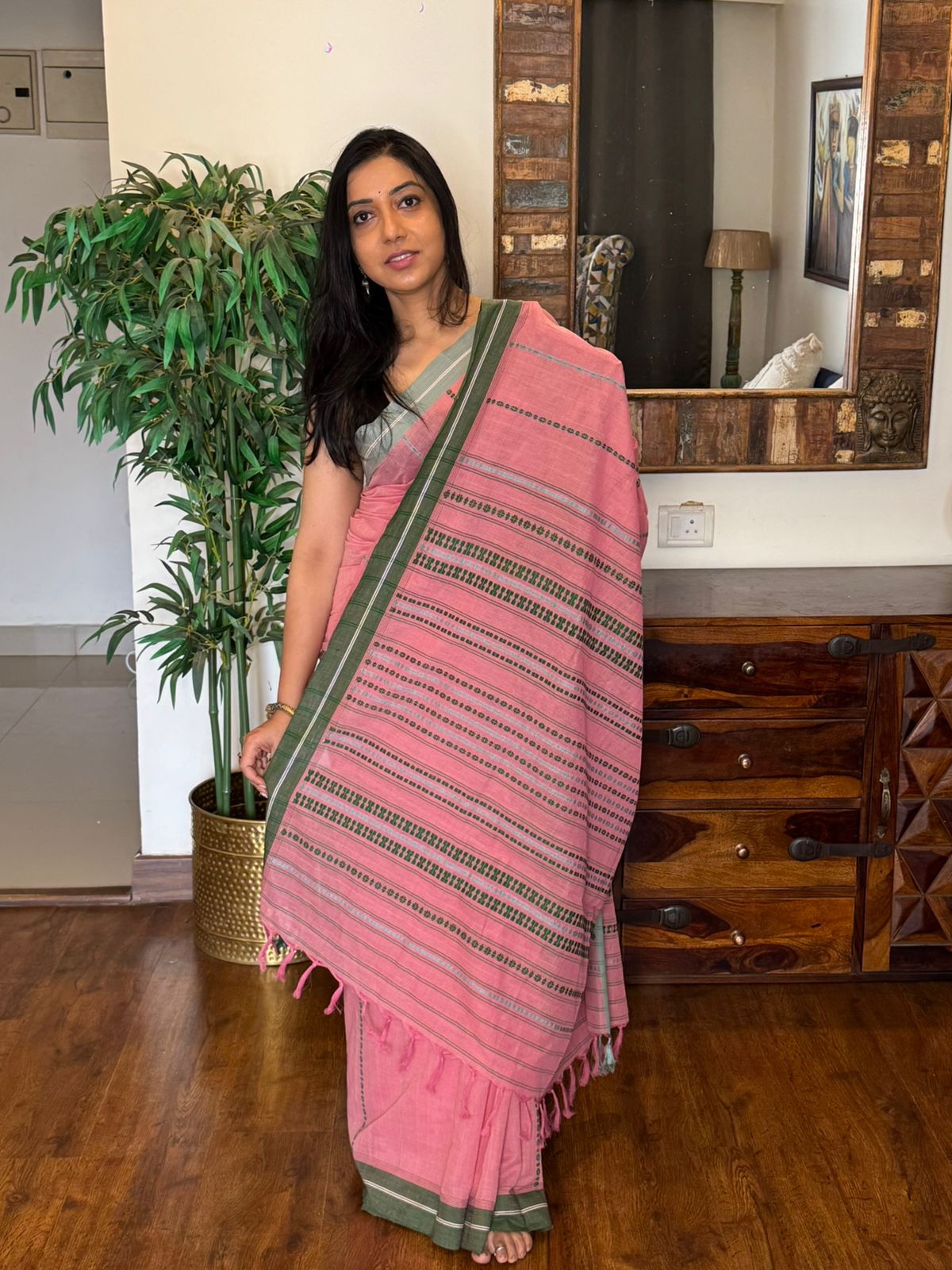 Handwoven Begampuri – Madhurima
